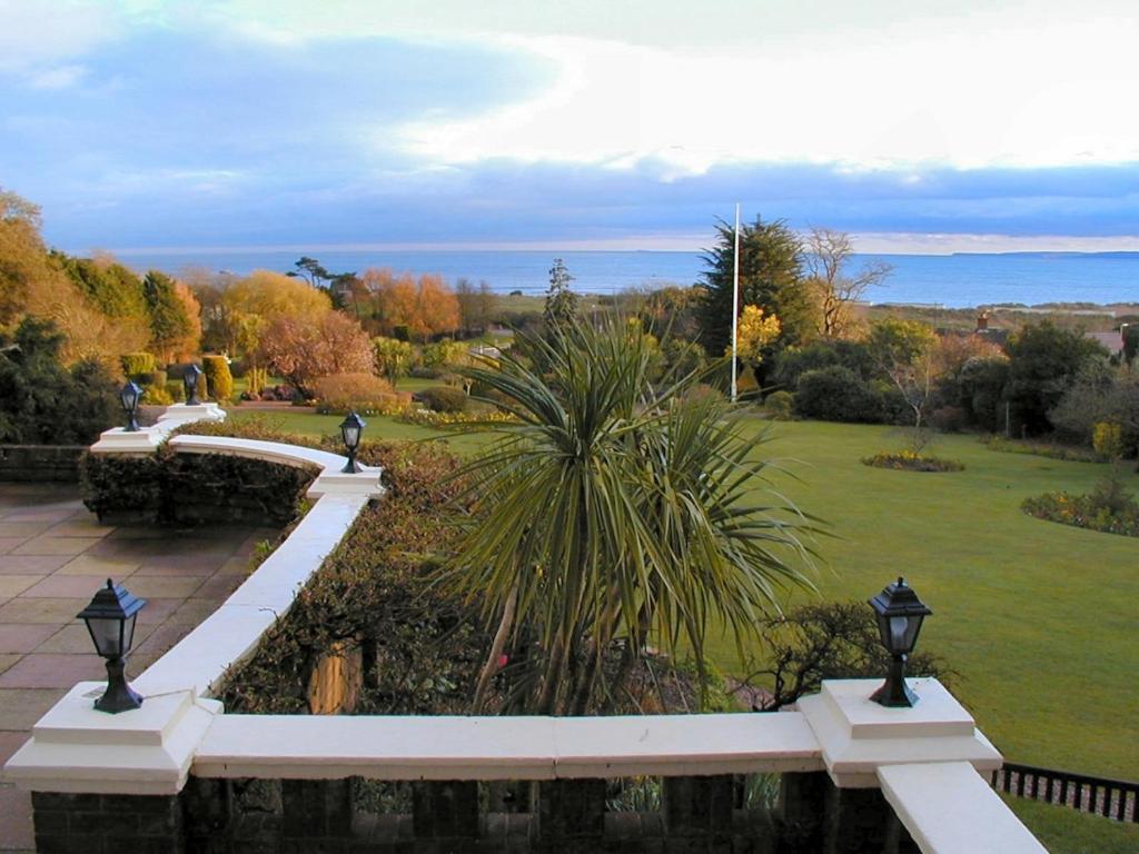 The Devoncourt Resort Exmouth Exterior photo